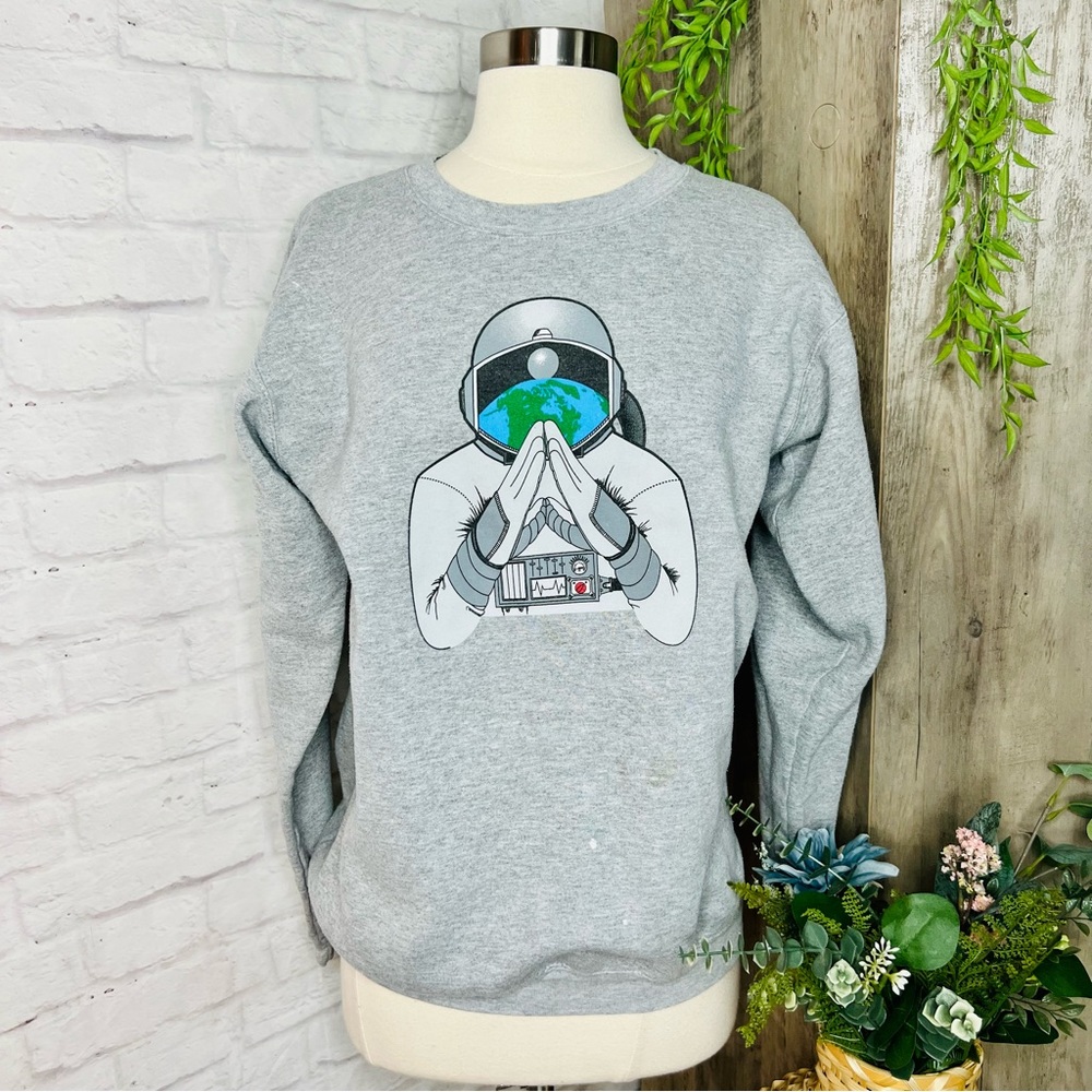 Grey Endorphins Pullover - image 1